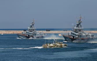 epa07745727  The Russian corvettes Naberezhnye Chelny and Ivanovets sail during the Navy Day parade, in the Black Sea port of Sevastopol, Crimea, 28 July 2019.  EPA/EKATERINA SHTUKINA/ GOVERNMENTAL PRESS SERVICE POOL MANDATORY CREDIT/SPUTNIK