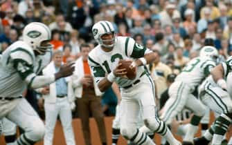 MIAMI, FL - JANUARY 12:  Joe Namath #12 of the New York Jets drops back to pass against the Baltimore Colts during Super Bowl III at the Orange Bowl on January 12, 1969 in Miami, Florida. The Jets defeated the Colts 16-7. (Photo by Focus on Sport/Getty Images) 