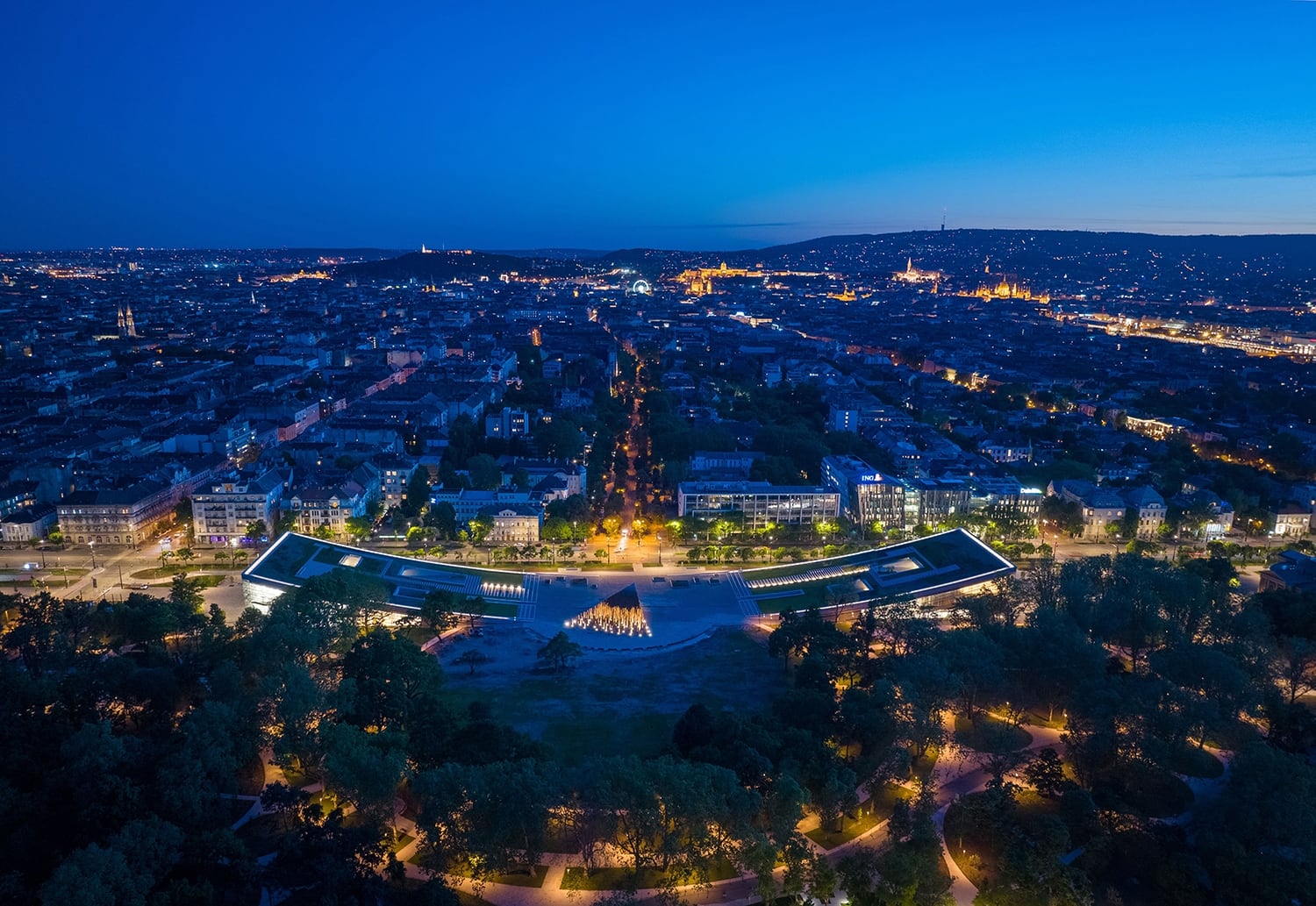 ©LIGET_BUDAPEST_Palkó_György_0522_2_03.jpg
