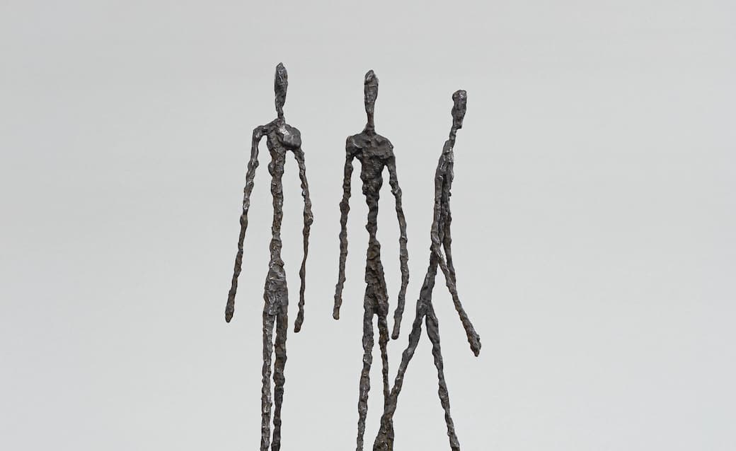 Alberto Giacometti, Trois hommes qui marchent (petit plateau), 1948. Bronze, 76 x 32,7 x 34,1 cm. Fondation Giacometti. © Succession Alberto Giacometti, Adagp, Paris 2026
