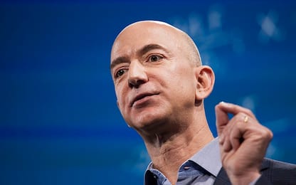 Jeff Bezos sta per perdere il primato di uomo più ricco del mondo 