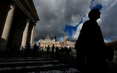 A general view of St Peter Square, in Vatican City, 06 May 2025.. ANSA/FABIO FRUSTACI