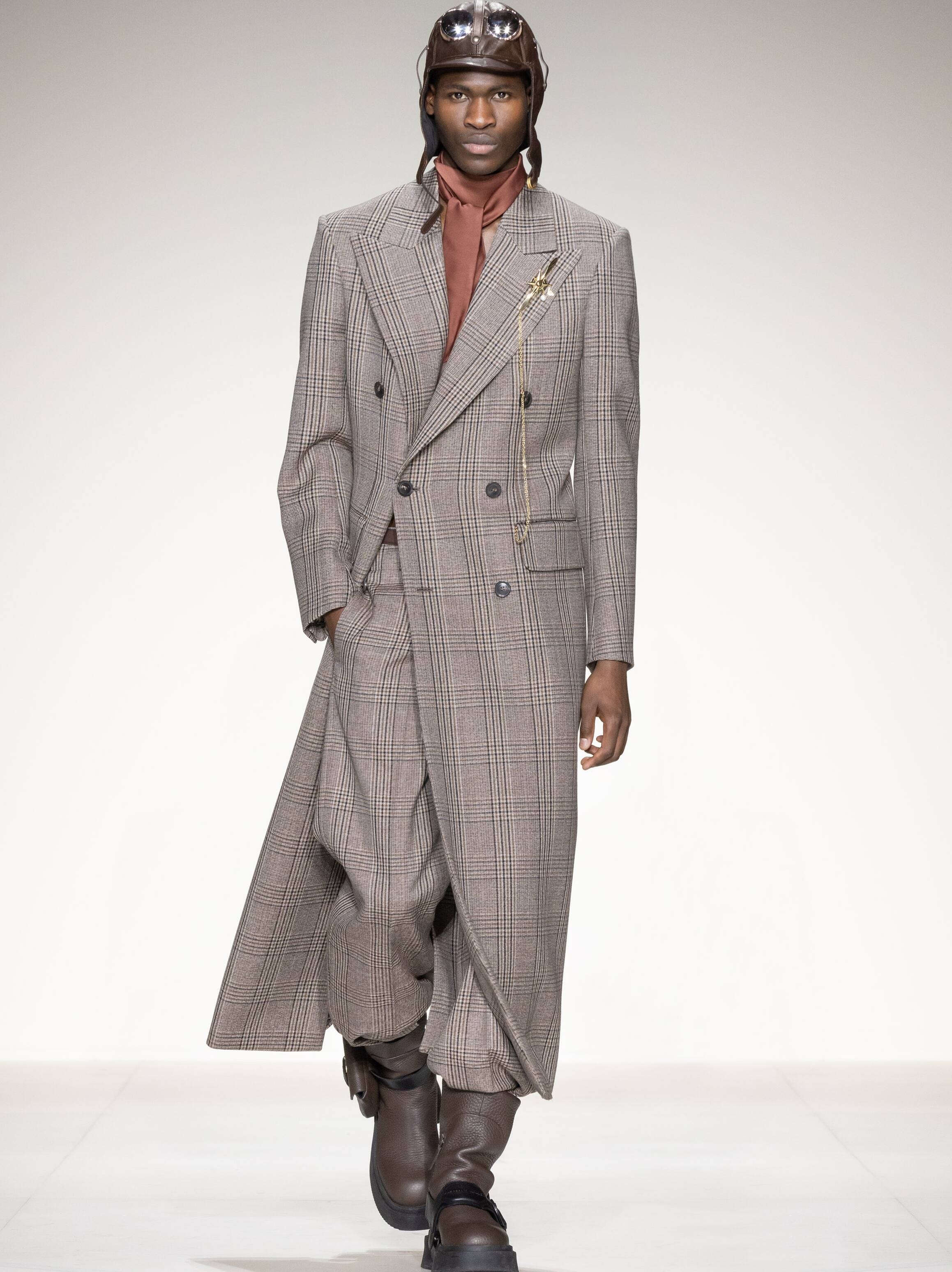 Milano Fashion Week la collezione uomo autunno inverno 2023 2024 di Emporio Armani. FOTO
