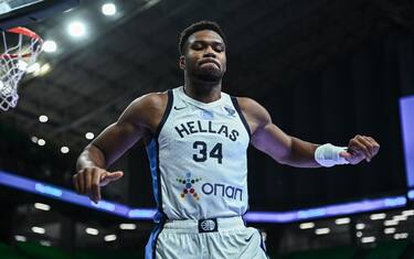 28.08 | GRECIA-ITALIA 75-66