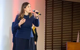 La candidata governatrice del campo largo Pd-M5s alle prossime regionali in Sardegna, Alessandra Todde, durante un incontro elettorale a Cagliari, 17 febbraio 2024.
ANSA/FABIO MURRU