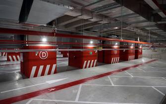 I parcheggi sotto la stazione Centrale a Milano