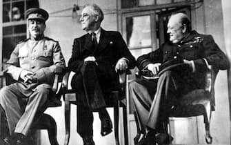 20030226 - POL - STALIN: 50 ANNI FA LA SUA MORTE.  Nella foto d'archivio il vertice di Theran del 1948 con Stalin, Roosvelt e Churchill.  ANSA- ARCHIVIO- CD