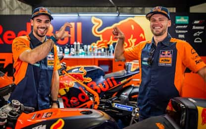 KTM, primi scatti per la coppia Oliveira-Binder