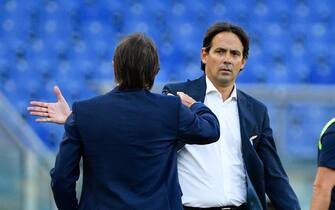 Simone Inzaghi saluta Antonio Conte