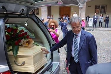 Persone che hanno partecipato al funerale di Flavia Franzoni
