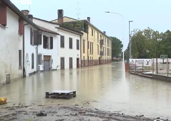 Maltempo in Emilia Romagna e Marche: i video dell