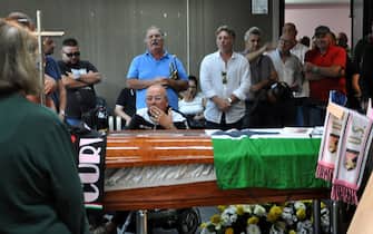 Persone allo stadio Barbera di Palermo per la camera ardente di Totò Schillaci Palermo.Morto Toto' Schillaci,la camera ardente allo stadio Renzo Barbera. Ph.Alessandro Fucarini. (Palermo - 2024-09-19, A.Fucarini) p.s. la foto e' utilizzabile nel rispetto del contesto in cui e' stata scattata, e senza intento diffamatorio del decoro delle persone rappresentate