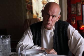John Malkovich, nonno Kuzja nel film di Gabriele Salvatores 'Educazione siberiana', in corso di lavorazione a Vilnius in Lituania.  ANSA/ US-CLAUDIO IANNONE
