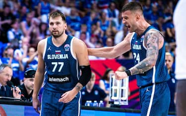 02.09 | ISLANDA-SLOVENIA 79-87