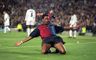 18 Apr 2000:  Patrick Kluivert of Barcelona celebrates a goal during the UEFA Champions League quarter-final second leg against Chelsea at the Nou Camp in Barcelona, Spain.  Barcelona won the match 5-1. \ Mandatory Credit: Ben Radford /Allsport