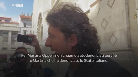 Martina Oppelli, Marco Cappato contro l Martina Oppelli, Marco Cappato contro l