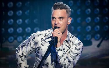 Robbie Williams performs live on stage as part of the Apple Music Festival 2016 at the Roundhouse, Camden, London. Photo Date: Sunday 25th September 2016. Photo Credit Should read: DavidJensen/EMPICS Entertainment