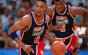 BARCELONA, SPAIN - 1992: Scottie Pippen #8 of the United States handles the ball during the 1992 Summer Olympics at the Palau Municipal d'Esports de Badalona in Barcelona, Spain. NOTE TO USER: User expressly acknowledges and agrees that, by downloading and/or using this photograph, user is consenting to the terms and conditions of the Getty Images License Agreement. Mandatory Copyright Notice: Copyright 1992 NBAE (Photo by Andrew D. Bernstein/NBAE via Getty Images)