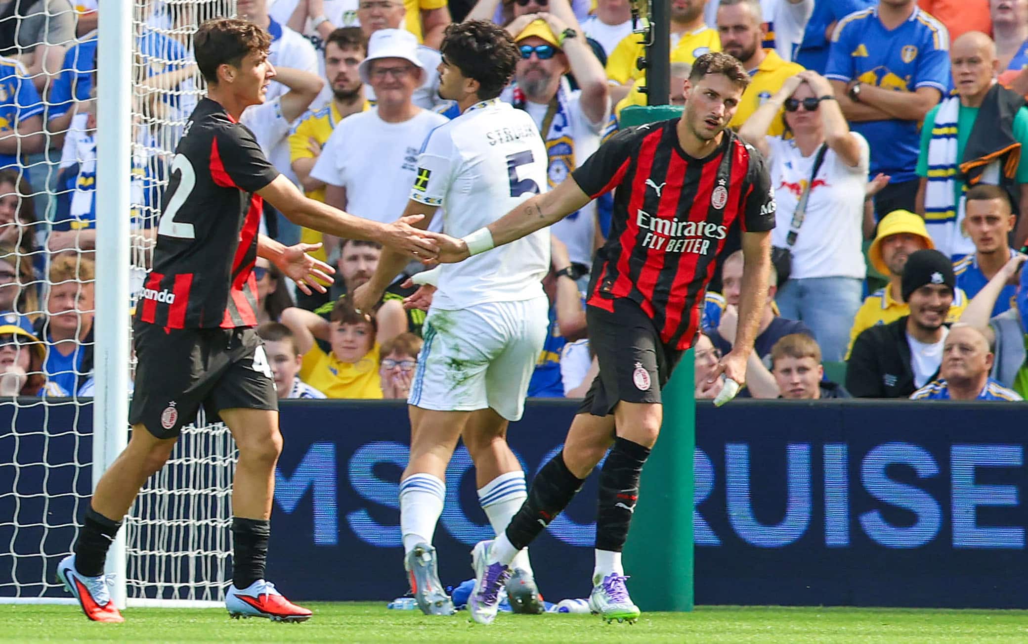 getty_gimenez_gol_milan_leeds.jpg