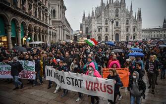 Manifestanti no Green pass