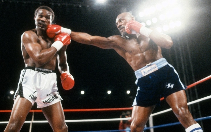 Marvin Hagler colpisce John Mugabi nel match del 10 marzo 1986 al Caesars Palace di Las Vegas