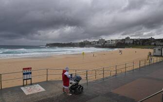 Covid, strade deserte a Sydney per il lockdown