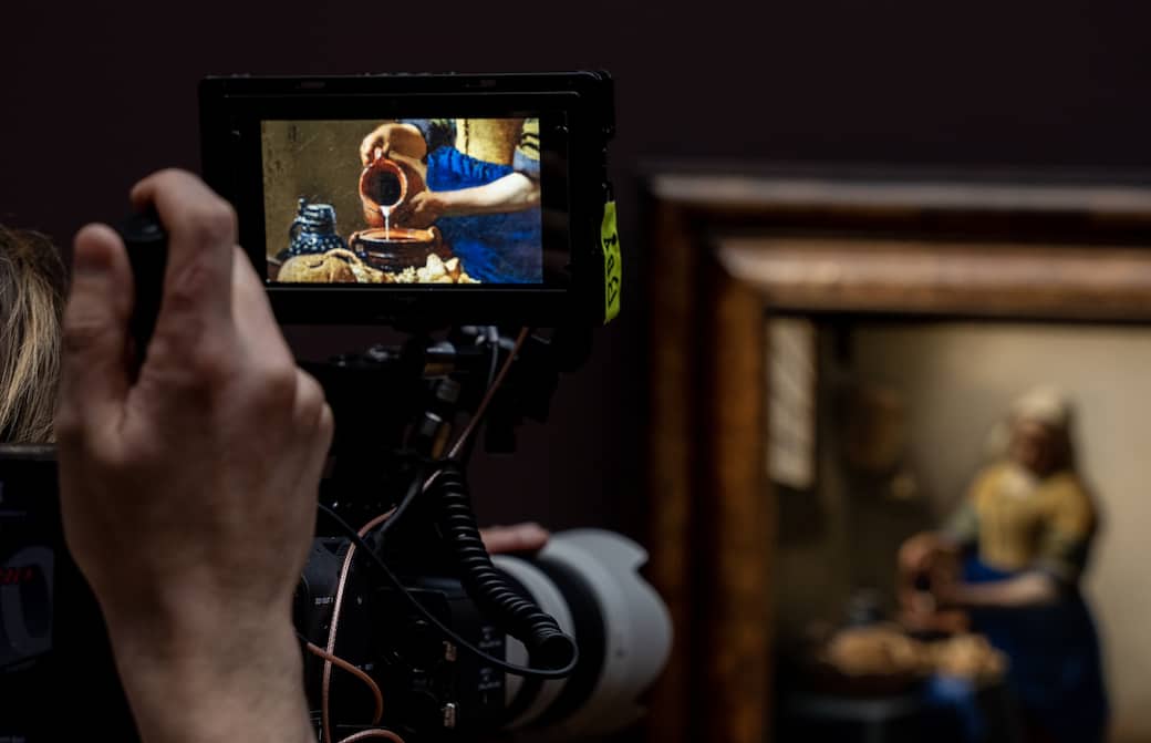 Vermeer – The Milkmaid ® David Bickerstaff