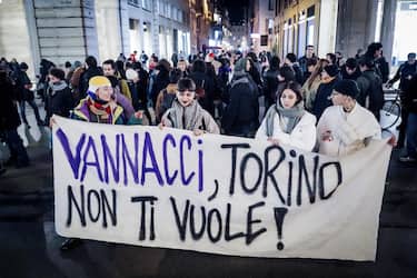 Protesta contro la presentazione del libro di Roberto Vannacci in via Roma, Torino, 14 dicembre 2023. ANSA/TINO ROMANO