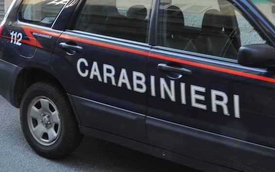 Bergamo, donna uccisa a coltellate dal marito: arrestato