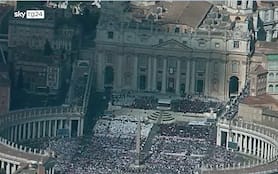 Messa d'insediamento del Papa, le immagini di San Pietro dall'alto