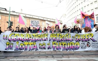 Il corteo studentesco globale Transfemminista, promosso da Non Una Di Meno che ha attraversato il centro di Milano, 8 Marzo 2023
ANSA / MATTEO BAZZI