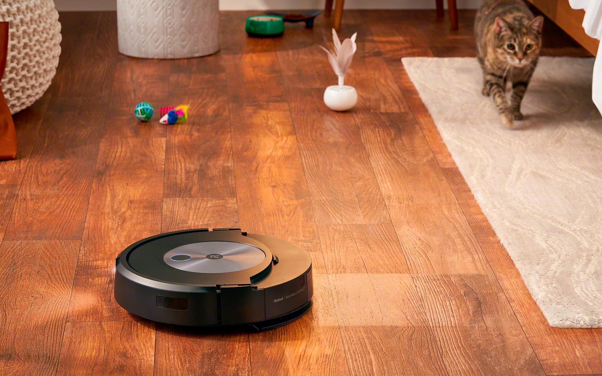 Recensione Roomba Combo j7+, il robot che pulisce e lava: come funziona,  prove, impressioni