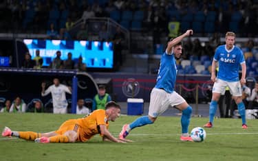  Napoli s midfielder Billy Gilmour  scores the goal   during the Italian Serie A soccer match SSC Napoli vs Pisa  at Diego Armando Maradona stadium in Naples, Italy, 22 september 2025.  ANSA / CIRO FUSCO

