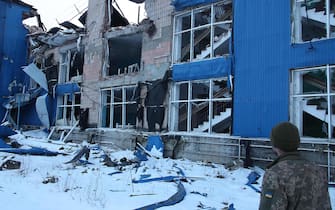 Una veduta di una palestra nella regione del Donec'k, a Seversk, dove sono morti molti ragazzi, 24 febbraio 2023. ANSA/ CARLO ORLANDI