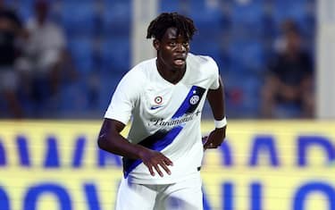Ferrara, Italy. 13th Aug, 2023. Yann Aurel Bisseck of Fc Internazionale controls the ball during the pre-season test match beetween Fc Internazionale and Ks Egnatia at Paolo Mazza Stadium on August 13, 2023 in Ferrara, Italy . Credit: Marco Canoniero/Alamy Live News