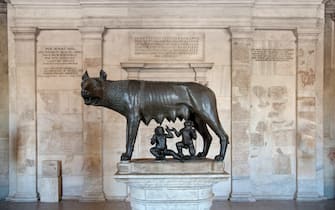 statua