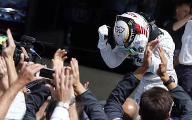 La prima vittoria con la Mercedes