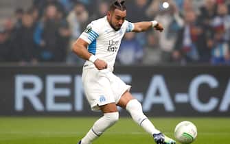 epa09815955 Dimitri Payet of Olympique Marseille in action during the UEFA Conference League round of 16 first leg soccer match in Marseille, France, 10 March 2022.  EPA/Guillaume Horcajuelo