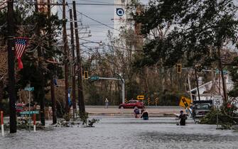 Strade allagate in Louisiana per l'uragano Ida