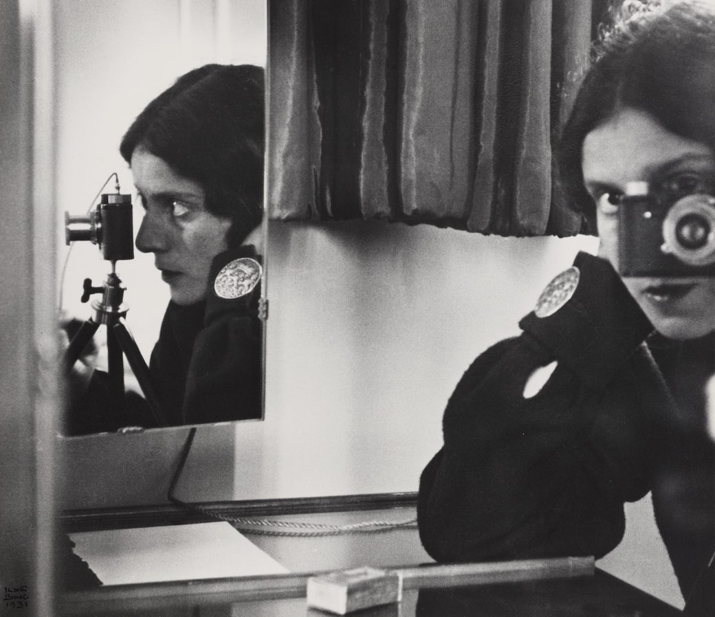 Ilse_Bing_(German_1899–1998)_Self-Portrait_with_Leica.jpg