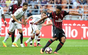 Milan's Carlos Bacca scores on penalty the goal during the Italian Serie A soccer match AC Milan vs Torino FC at Giuseppe Meazza stadium in Milan, Italy, 21 August 2016.
ANSA/MATTEO BAZZI
