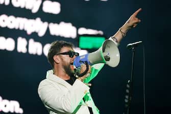 INDIO, CALIFORNIA - APRIL 20: (FOR EDITORIAL USE ONLY) Damon Albarn of Blur performs at the Coachella Stage during the 2024 Coachella Valley Music and Arts Festival at Empire Polo Club on April 20, 2024 in Indio, California. (Photo by Frazer Harrison/Getty Images for Coachella)