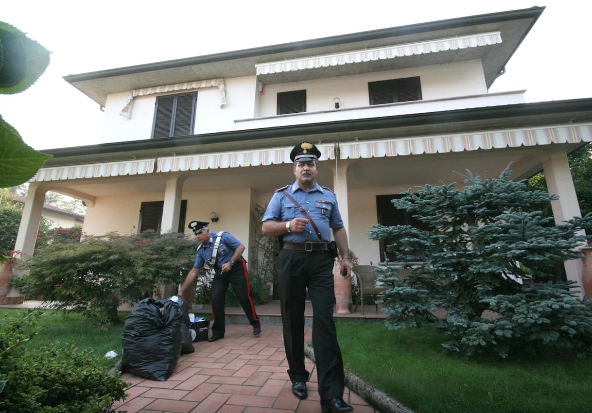 Garlasco, sulla porta del garage della casa impronte di Marco Poggi