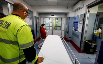 Influenza-Covid, Simeu: pronto soccorso allo stremo