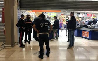 assago accoltellamento milanofiori