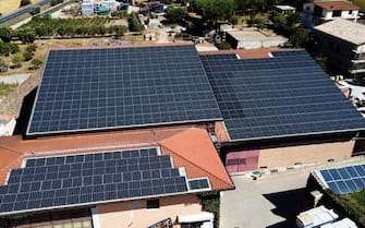 I pannelli solari installati da Cantina Argiolas di Serdiana (Cagliari) (fotovoltaico, rinnovabili, energia, green economy, elettricità, solare, pannelli fotovoltaici, decarbonizzazione)