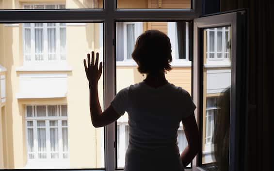 bacoli negano accesso donna