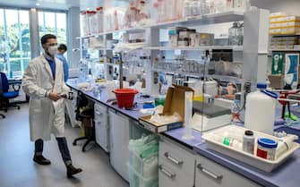 I laboratori ReiThera dove si sta sviluppando il vaccino anti Covid-19 tutto italiano