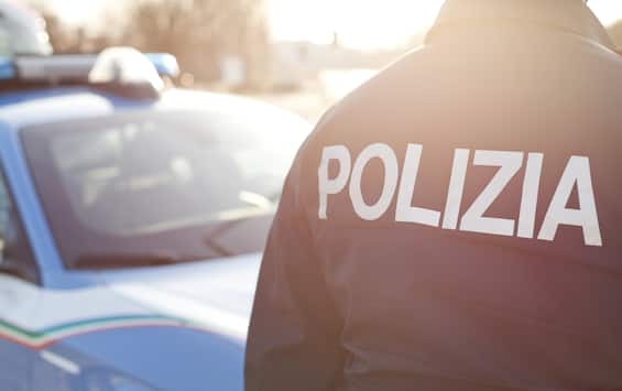 genova preside scuola vittima di aggressione preso a pugni da una madre