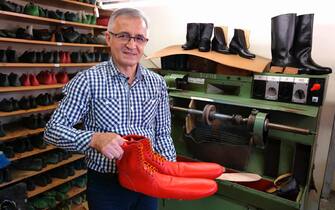 coronavirus romania scarpe